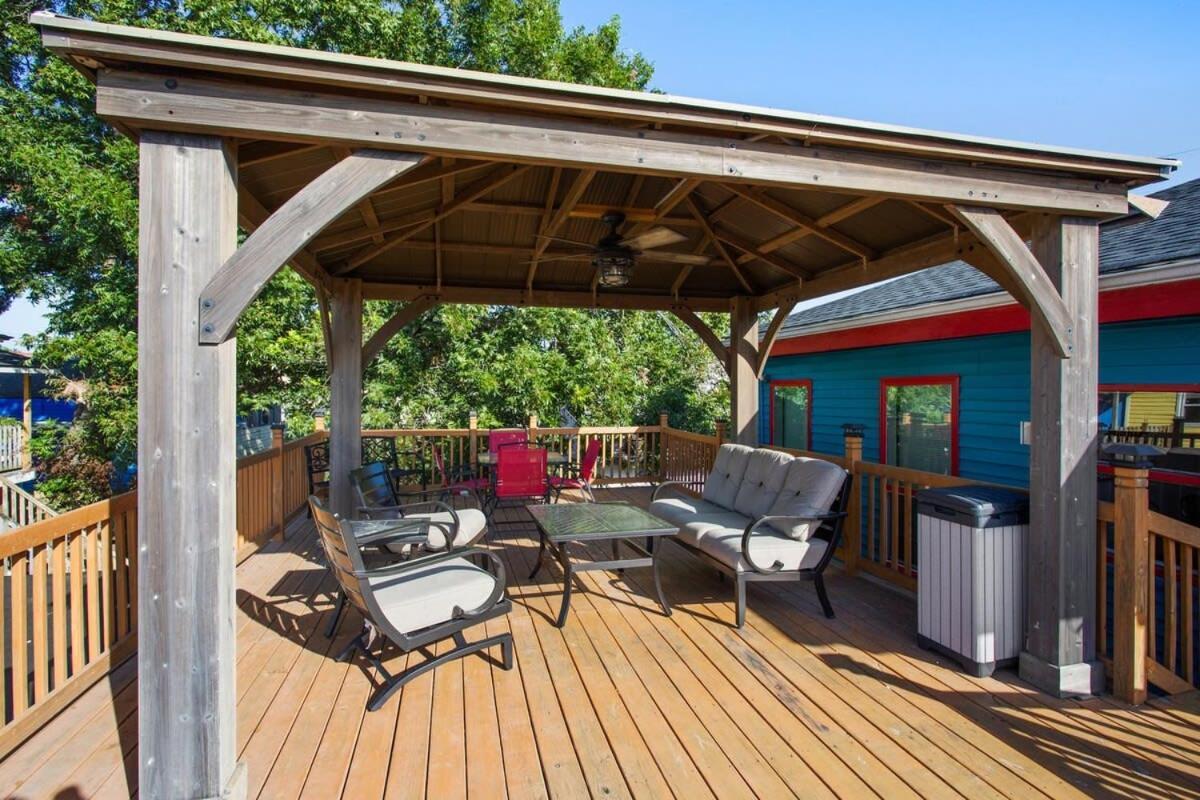 Spectacular Roof Deck - Luxury 3 Bedroom Holiday home